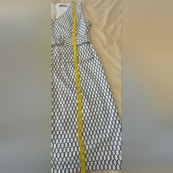 TOMMY HILFIGER Belted V-Neck Dress - Picture 4 of 6